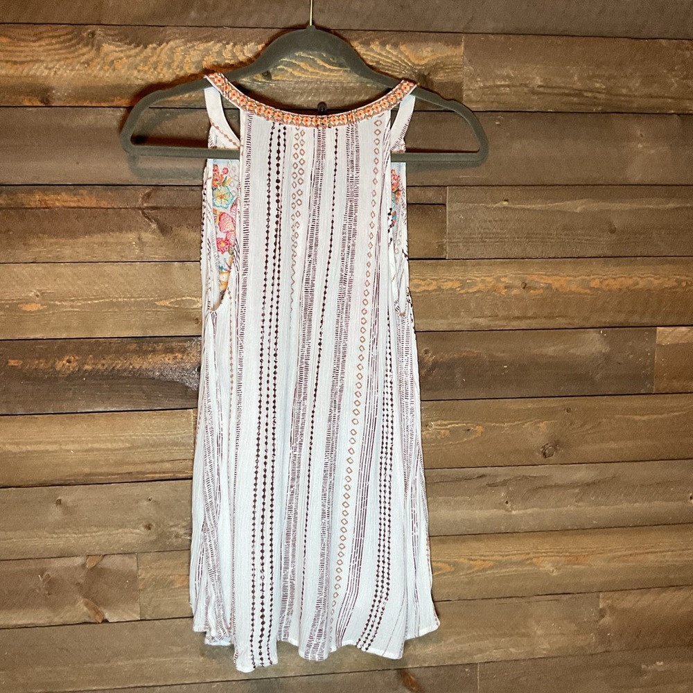 Savanna Jane White and Brown Floral Embroidered Tank with Tassels Women’s Small - Picture 2 of 2